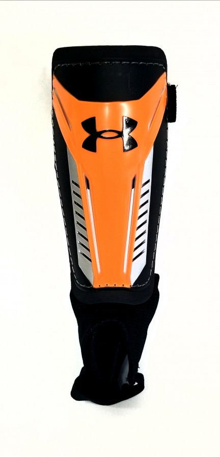 UA  CHALLENGE SOCCER GUARD